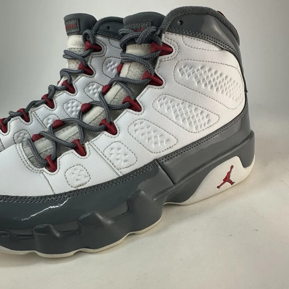 Nike Air Jordan 9 Retro Fire Red CT8019-162 Men's Size 8.5 White Cool Grey